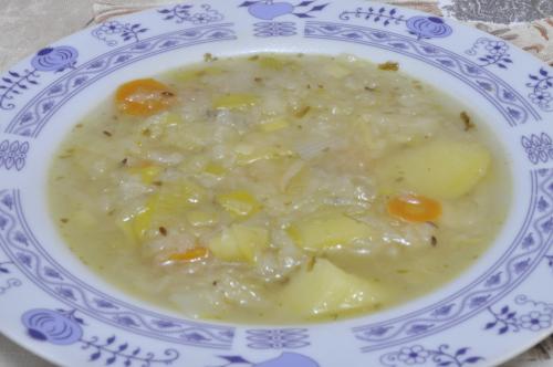 Zelná lehká polévka – Snadné Česko recept, zvládnete za 30 - 45 minut